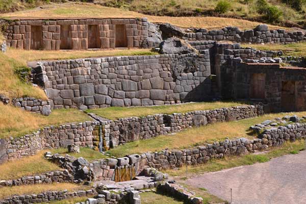  Tambomachay arqueological site in Cusco at 10 min from Sacsayhuaman and Cusco 