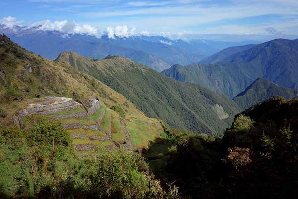  Fourth stop of the Inca trail (Phuyupatamarca), route to Machu Picchu 