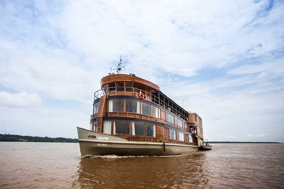  Delfin II Cruise in Amazonas River