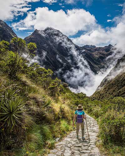 Hikking To Machu Picchu